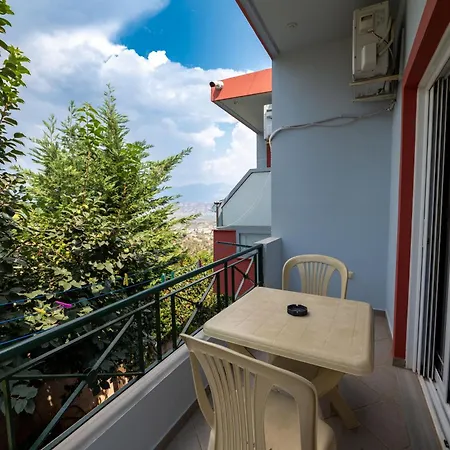 Apartment Flamuri *