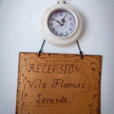 Apartment Flamuri *
