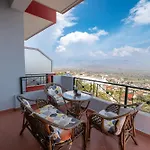 Apartament Flamuri