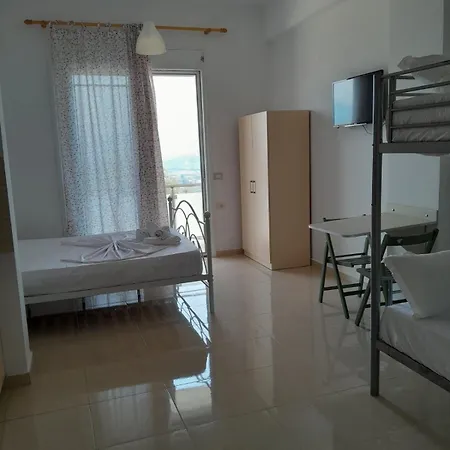 Apartment Flamuri *